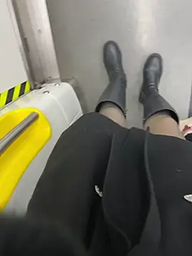 xiaoyuan01 online show from February 7, 2026, 1:31 am