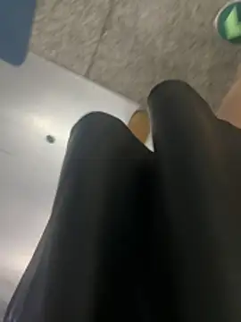 xiaoyuan01 online show from April 7, 2026, 3:51 am