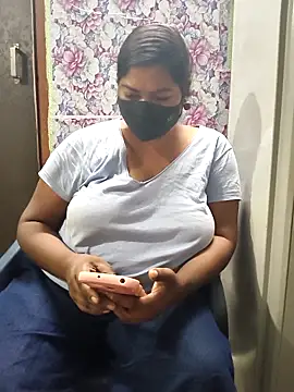 Liyaa 24 online show from March 22, 2026, 3:59 pm