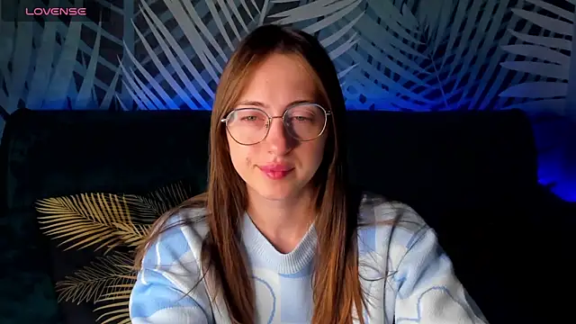 ChristyCrayme online show from October 4, 2025, 10:08 pm