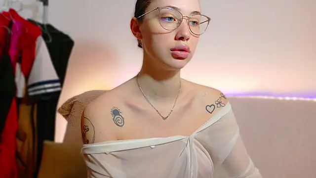 Ivanna  Rose online show from April 14, 2026, 8:20 am