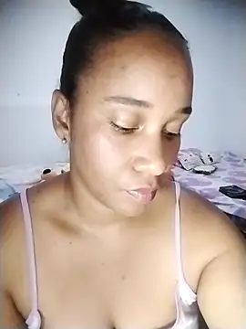 Snapshot of EbonyHorrny chatting on October 18, 2025, 3:09 am EbonyHorrny online show from October 18, 2025, 3:09 am