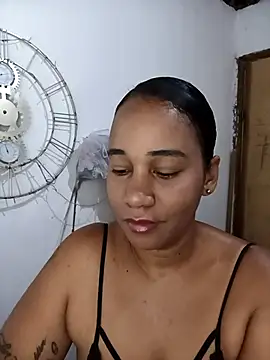 Snapshot of EbonyHorrny chatting on April 22, 2026, 12:28 pm EbonyHorrny online show from April 22, 2026, 12:28 pm