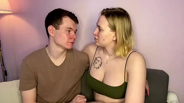 julielourens online show from April 7, 2026, 7:42 am