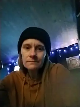 SorbingTremor online show from November 9, 2025, 4:16 pm