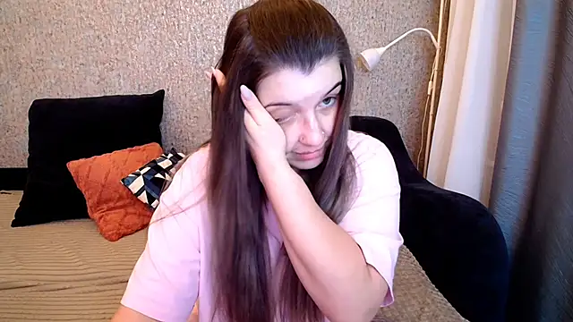 CherryZlata online show from December 14, 2025, 5:51 pm