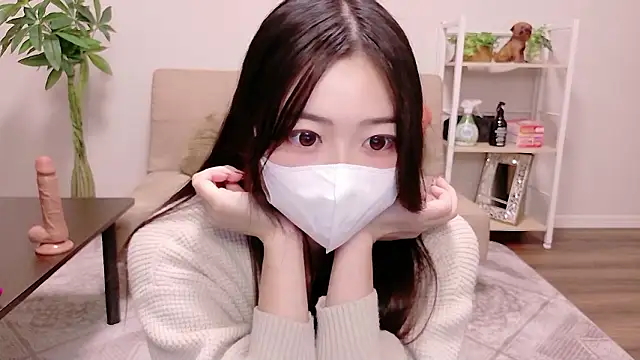 Snapshot of SUI-Strong chatting on October 18, 2025, 11:00 am SUI-Strong online show from October 18, 2025, 11:00 am