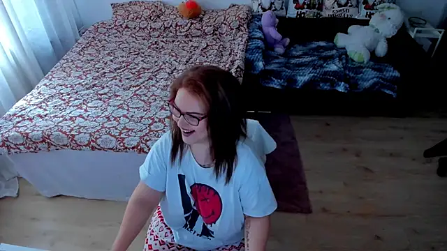 Squirt Kimm online show from December 17, 2025, 11:27 am