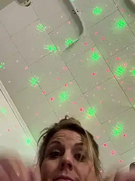 RockieJane online show from December 4, 2025, 5:50 am