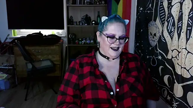 Snapshot of Kinky_Witch chatting on October 12, 2025, 8:08 pm Kinky Witch online show from October 12, 2025, 8:08 pm
