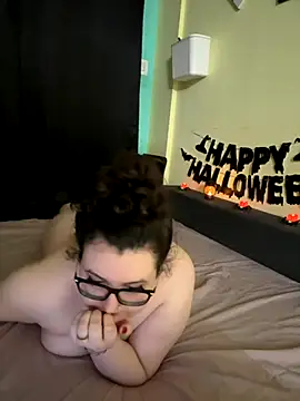 Snapshot of HaleyAyush chatting on October 26, 2025, 5:19 pm HaleyAyush online show from October 26, 2025, 5:19 pm