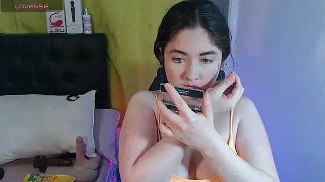 Snapshot of KrystalAdams chatting on February 12, 2026, 1:28 pm KrystalAdams online show from February 12, 2026, 1:28 pm
