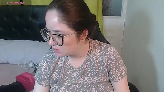 Snapshot of KrystalAdams chatting on April 11, 2026, 1:48 pm KrystalAdams online show from April 11, 2026, 1:48 pm