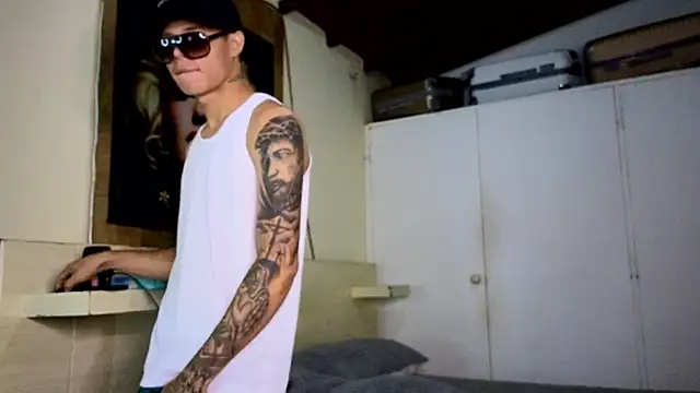 777 camilo online show from September 27, 2025, 7:41 pm