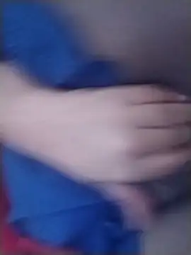 Snapshot of srtsara chatting on December 18, 2025, 1:28 pm srtsara online show from December 18, 2025, 1:28 pm