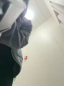 Ninazhang online show from January 10, 2026, 1:40 am