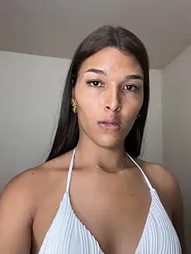 Snapshot of love_megann chatting on November 16, 2025, 11:32 pm love megann online show from November 16, 2025, 11:32 pm