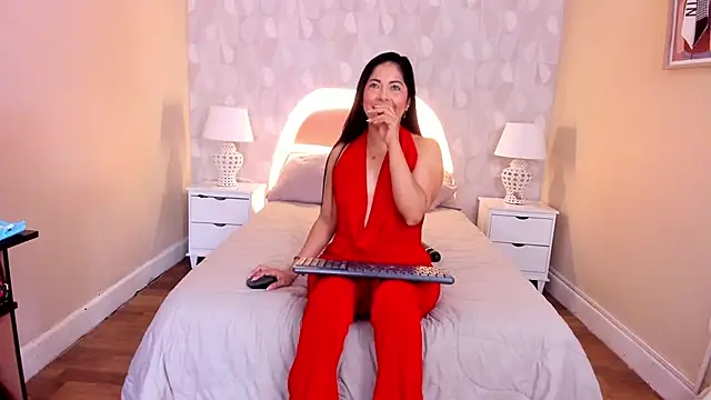 isabella milf  online show from March 14, 2026, 7:19 pm