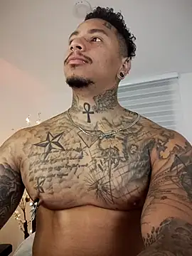 Snapshot of David_tatto1 chatting on September 25, 2025, 3:54 am David tatto1 online show from September 25, 2025, 3:54 am
