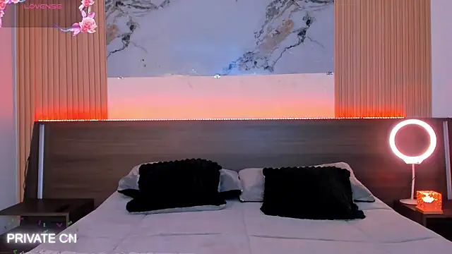 Snapshot of samanthaa_moon chatting on March 25, 2026, 11:22 pm samanthaa moon online show from March 25, 2026, 11:22 pm