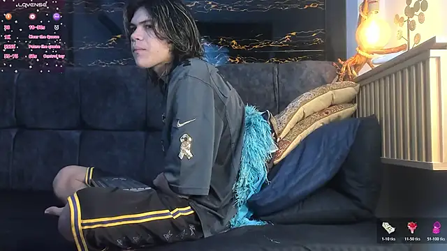 Diamond twink online show from November 26, 2025, 3:51 am