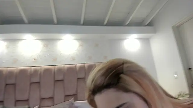 anabelle clark online show from April 28, 2026, 4:56 pm