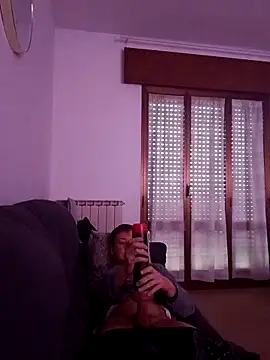 Snapshot of Alessio1987 chatting on February 14, 2026, 9:50 am Alessio1987 online show from February 14, 2026, 9:50 am