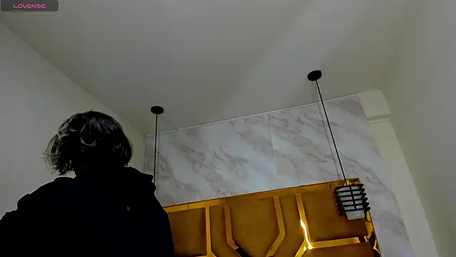 Luciifeer  online show from October 5, 2025, 11:19 am