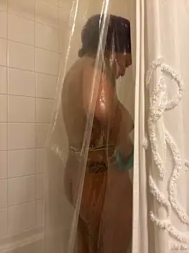 honeycombhalo online show from April 21, 2026, 10:01 pm