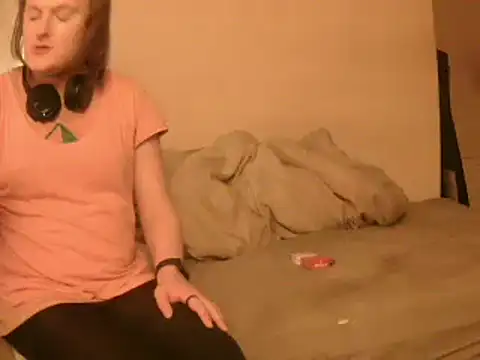 Snapshot of avamaxwell chatting on October 4, 2025, 7:34 pm avamaxwell online show from October 4, 2025, 7:34 pm