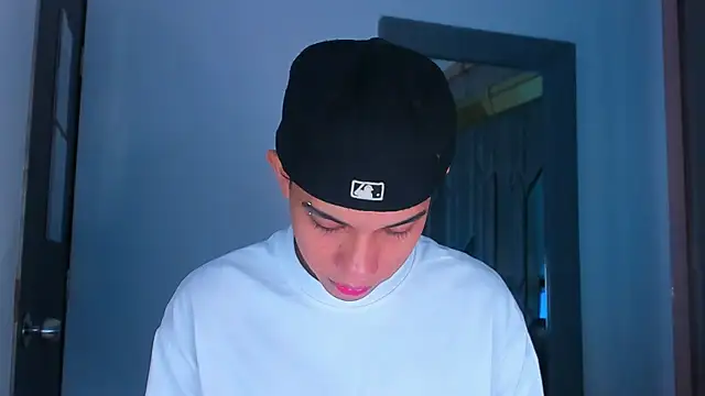 Sebax Young online show from January 11, 2026, 8:25 pm