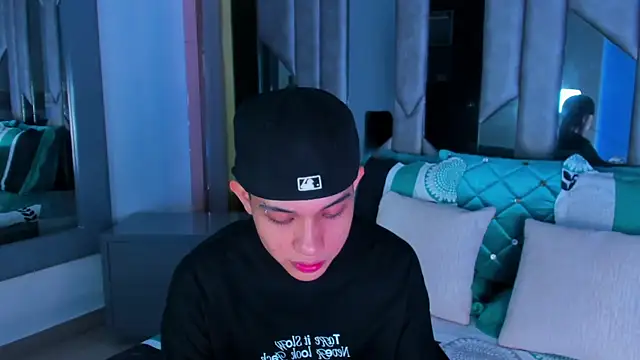 Sebax Young online show from March 29, 2026, 8:31 pm