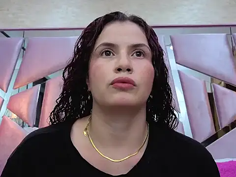 ThaliaCross online show from February 23, 2026, 8:06 pm