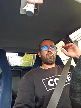 Thomas043 online show from October 22, 2025, 1:11 pm