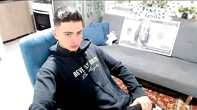 santii ss online show from February 11, 2026, 1:10 am