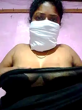 Snapshot of boosypussy chatting on May 3, 2026, 10:38 pm boosypussy online show from May 3, 2026, 10:38 pm