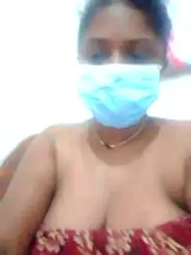 Snapshot of boosypussy chatting on June 3, 2026, 11:46 am boosypussy online show from June 3, 2026, 11:46 am