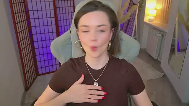 AvaFlower online show from November 30, 2025, 3:16 pm