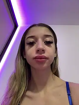 OdetteMason online show from February 5, 2026, 5:56 am