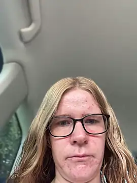 Bikergirl 97 online show from July 23, 2026, 12:47 pm