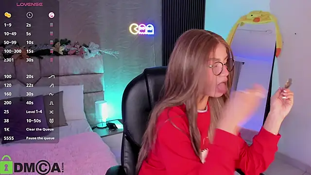 Arinextdoor online show from December 22, 2025, 5:48 am