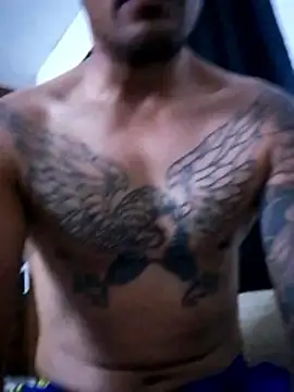 bigandstrong2217 online show from January 8, 2026, 5:43 am