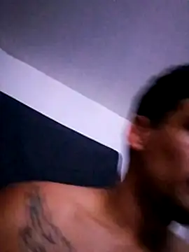 bigandstrong2217 online show from February 10, 2026, 11:42 pm