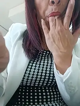 Snapshot of _Kamy_Hot chatting on June 1, 2026, 6:20 pm Kamy Hot online show from June 1, 2026, 6:20 pm