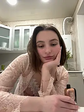 ZariaFlame online show from March 13, 2026, 9:54 pm