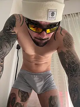 penebunny online show from March 5, 2026, 11:50 am