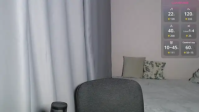 Snapshot of EvaXanny chatting on February 8, 2026, 1:58 pm EvaXanny online show from February 8, 2026, 1:58 pm