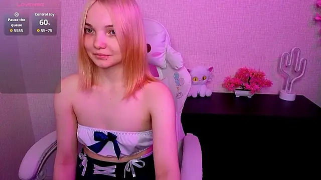 Snapshot of AnimeAlica18 chatting on February 4, 2026, 3:34 am AnimeAlica18 online show from February 4, 2026, 3:34 am