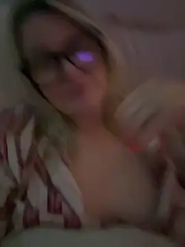 SuzieSub online show from March 2, 2026, 10:38 pm