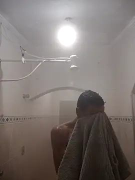 lacoste12 online show from November 5, 2025, 12:32 am